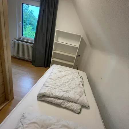 4 Schlafzimmer Monteurwohnung, Handwerkerwohnung Apartment *